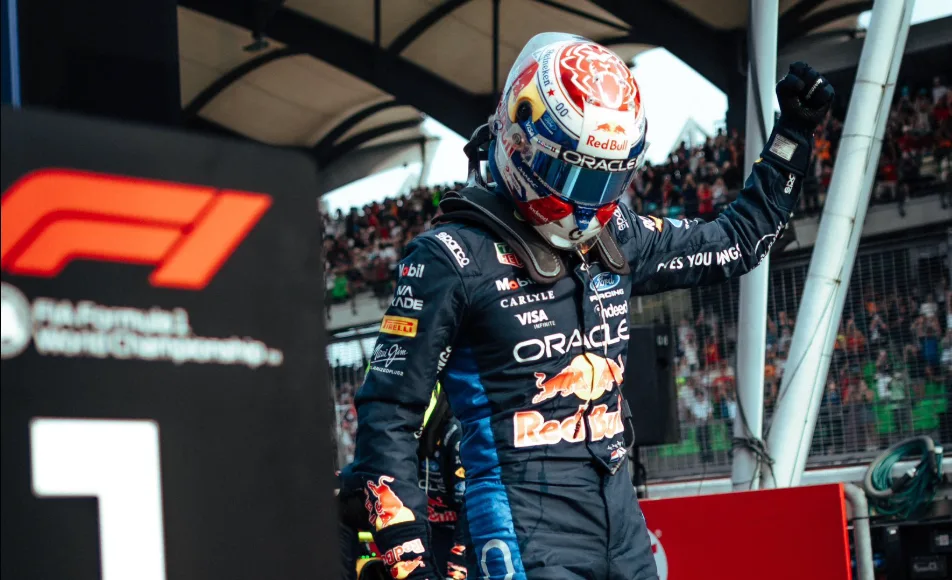 Yoğun yağmur nedeniyle 1.5 saat geç başlamıştı! Verstappen ilki yaşadı