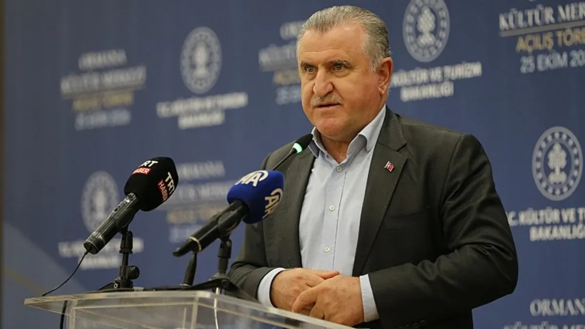 Gençlik ve Spor Bakanı Osman Aşkın Bak'tan, 29 Ekim Cumhuriyet Bayramı mesajı
