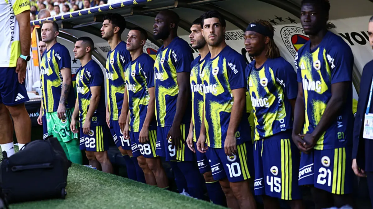 Aston Villa maçı öncesi flaş karar! Kartal'dan o isme özel görev