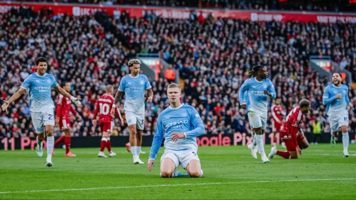 Küme düşürülmesi tartışılan Manchester City Liverpool'dan üç golle intikam aldı