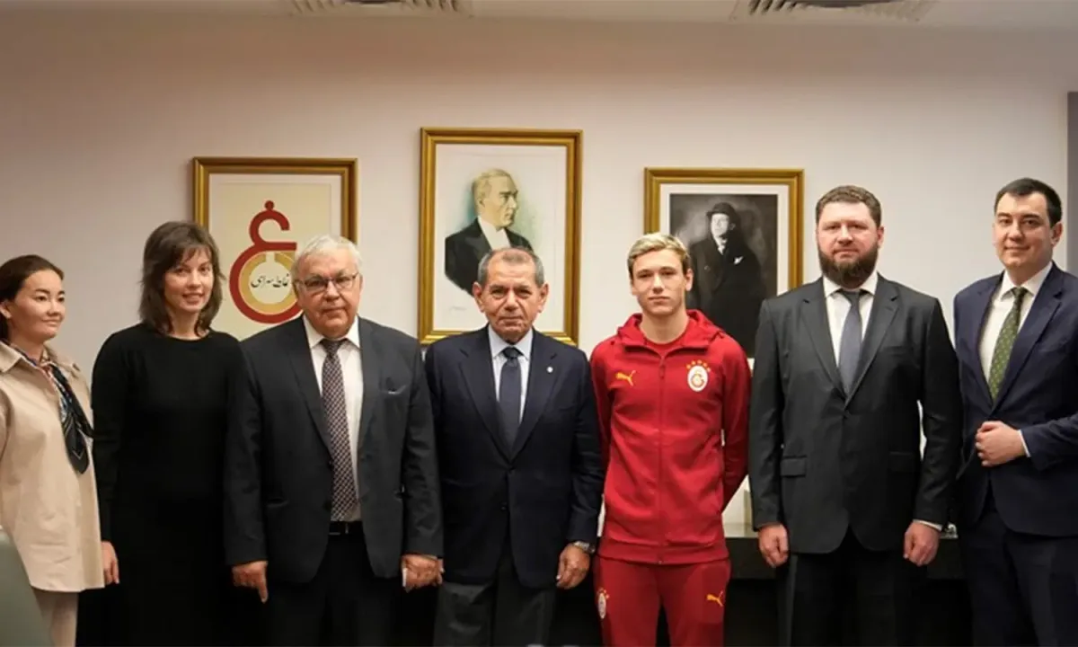 Rus heyetinden Galatasaray'a ziyaret