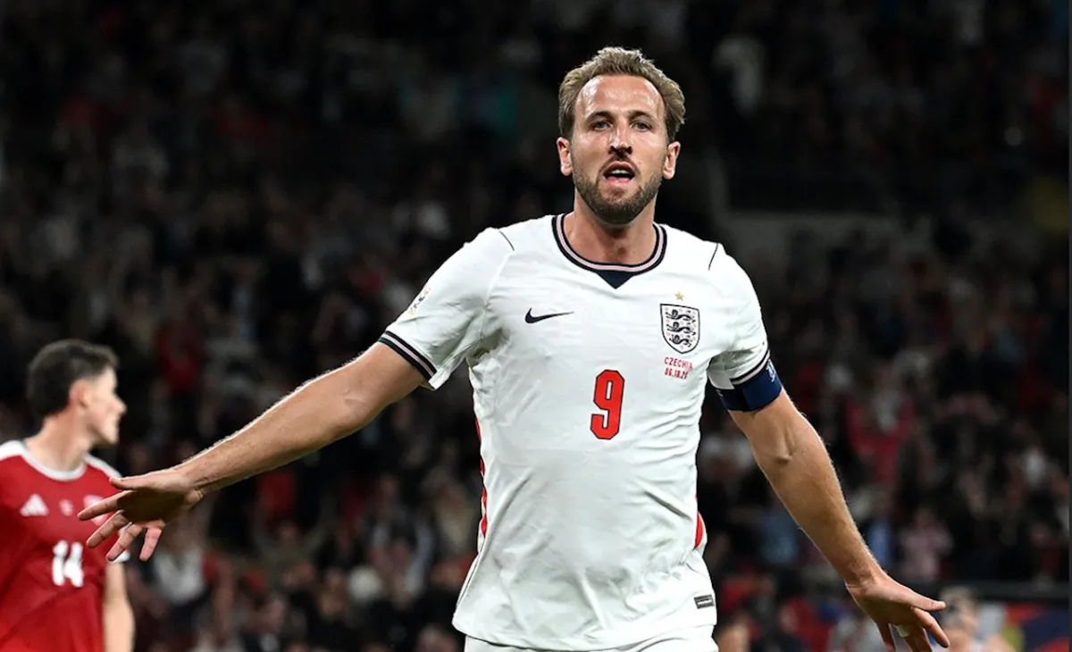 Harry Kane tarihe geçti! İngiltere Çekya'yı rahat geçti
