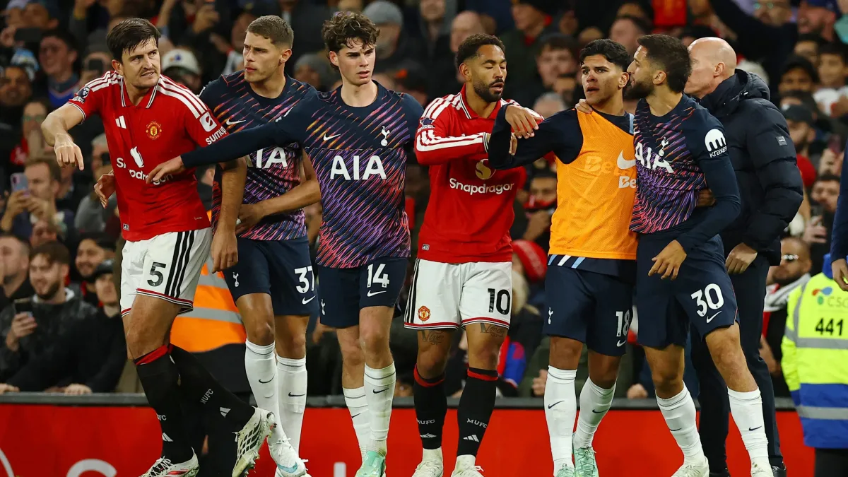 Tottenham, ManU deplasmanında 1 puanı son anda kurtardı