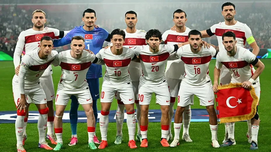 A Milli Takım'da 2 futbolcu kamptan ayrıldı