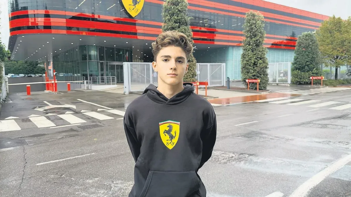 Ferrari'de ilk Türk Alp Aksoy