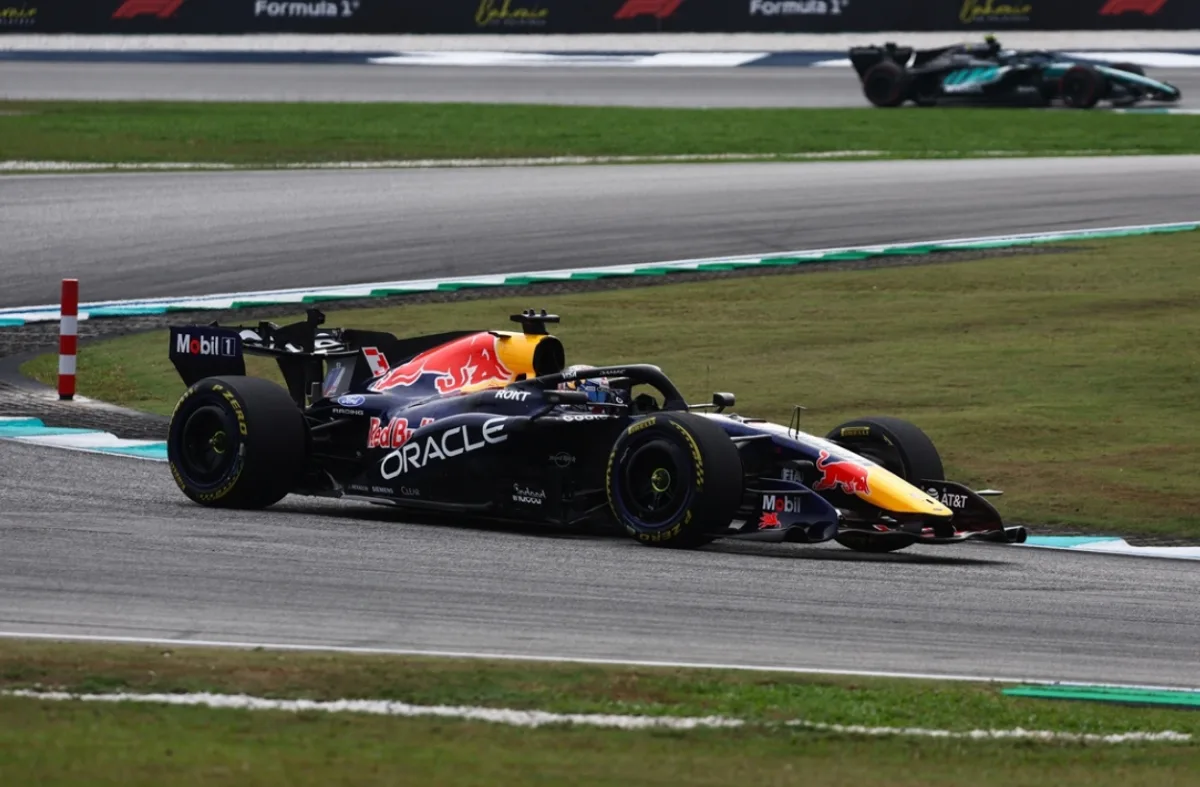 Formula 1'de pole pozisyonu Verstappen'in
