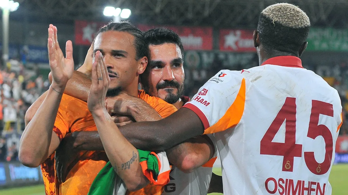 Galatasaray'ın dünya yıldızından gece yarısı ayrılık açıklaması