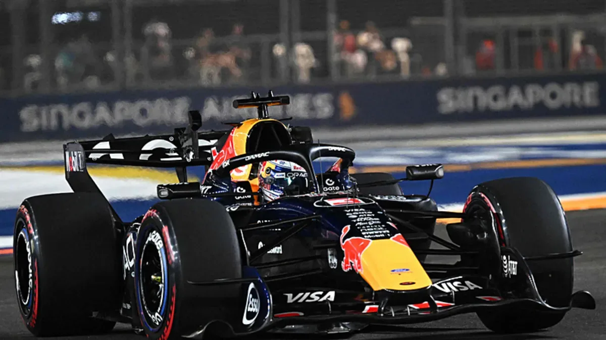 F1 Singapur Grand Prix'sinde pole pozisyonu Verstappen'in!