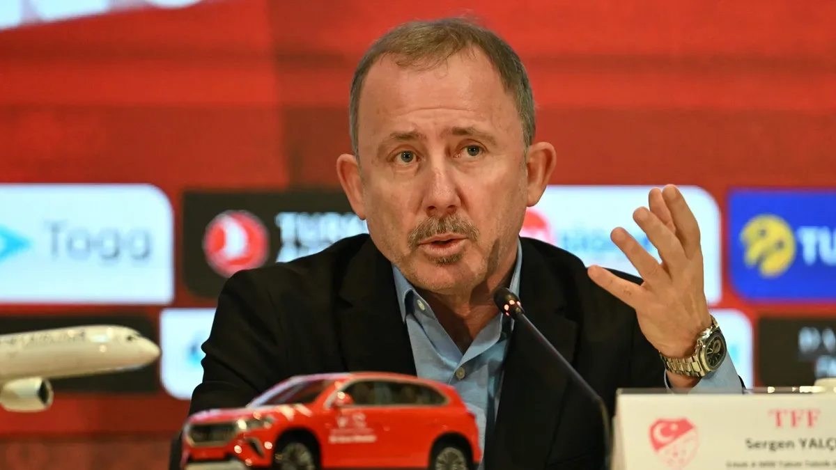 Sergen Yalçın: Milli takımda kulüpçülük olmaz!