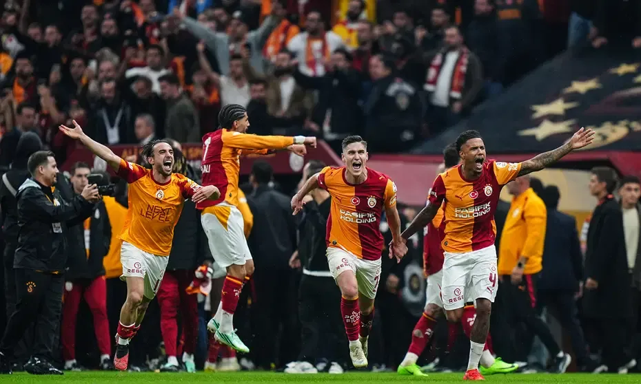 Galatasaray'dan ezeli rakiplerine fark