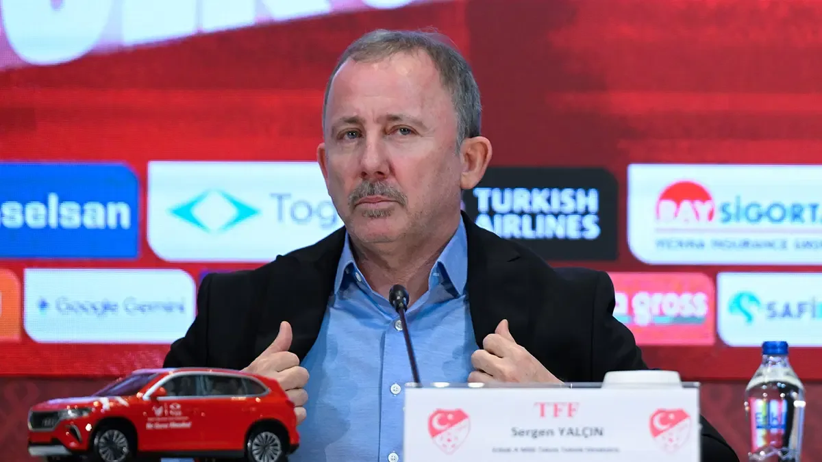 Sergen Yalçın "Milli takıma gelmek için can atıyor" diyerek imza töreninde açıkladı