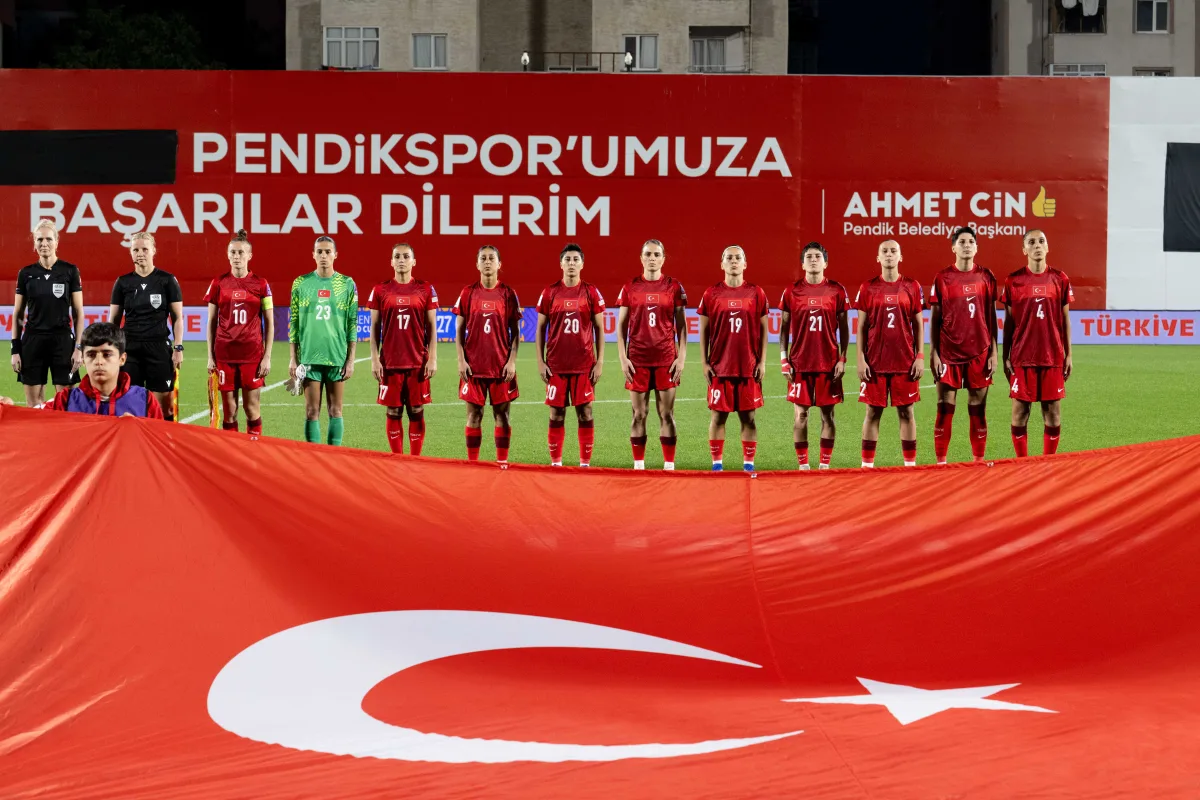 A Milli Kadın Futbol Takımı son dakikalarda yıkıldı! Dünya Kupası umudunu yitirdi